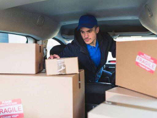 Why Professional Transport Reduces Risk During Vehicle Moves