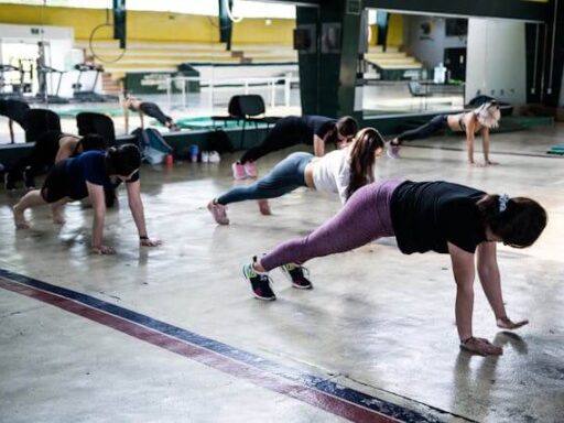 7 Benefits Of Joining Women’s Group Strength Training Classes