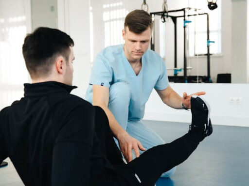 7 Reasons To See A Professional Physiotherapist For Recovery