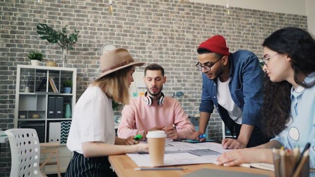 How Students Can Improve Their Business Communication Skills
