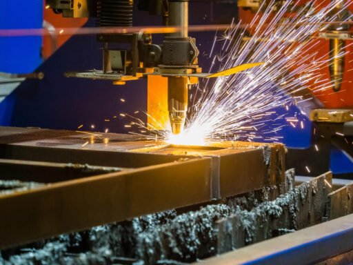 The Differences Between Metal Machining and Fabrication