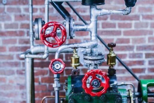 Vacuum, Compressed Air, And Modular Piping: A Practical Guide To Industrial Fluid Distribution