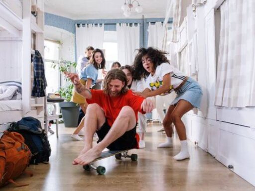 7 Tips For Finding Safe And Affordable Student Accommodation