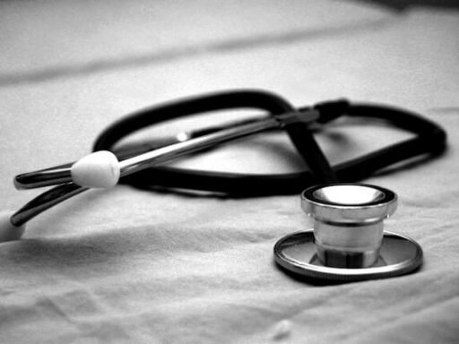 What Patients Should Consider When Hiring A Medical Malpractice Attorney