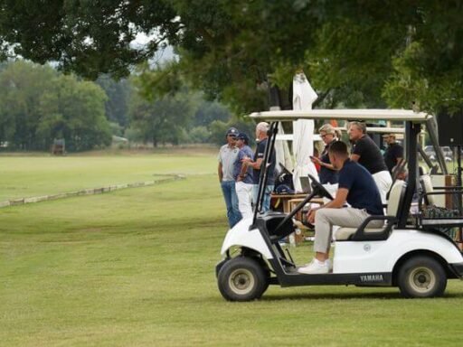 How Businesses Can Make Corporate Golf Events More Memorable