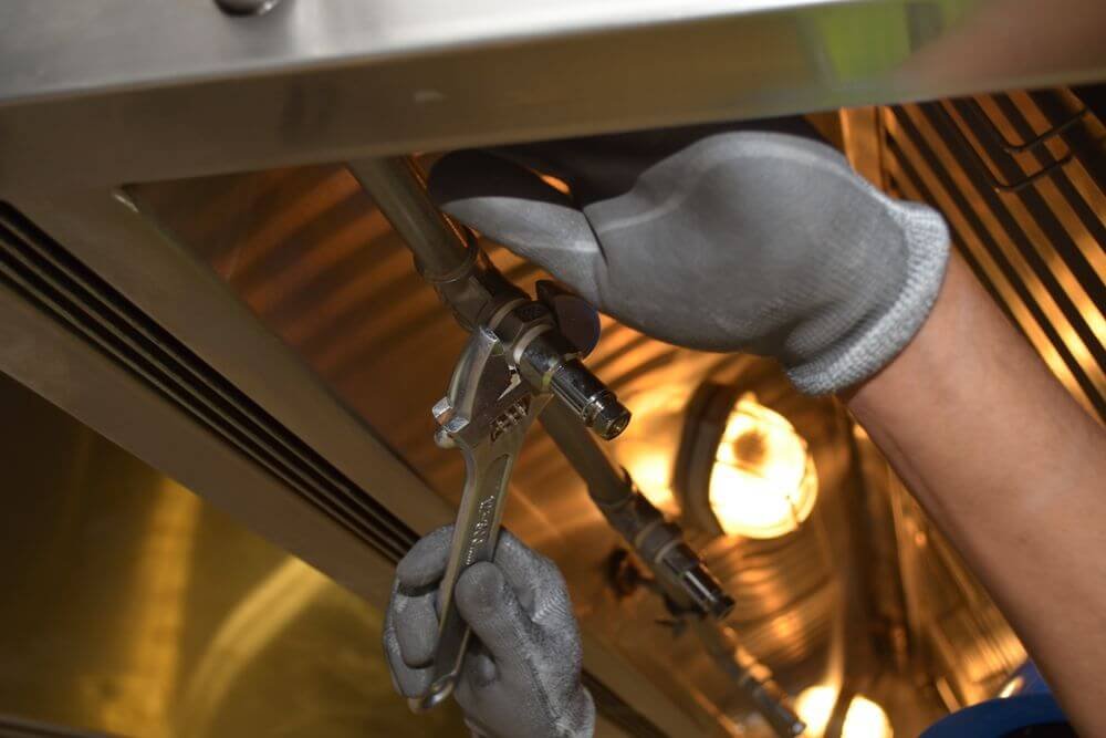 What to Know Before Hiring a Commercial Mechanical Contractor